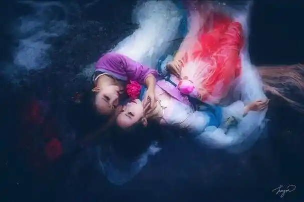 湖南男子花2000租女朋友应付父母,女生赖着不走,男子:真没钱了