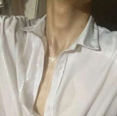 男生露腹肌头像_头像图片_扣扣乐园