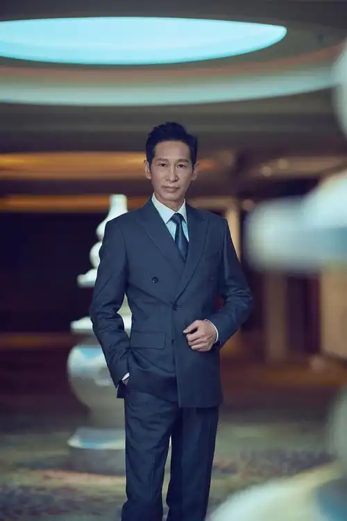 p>王劲松,1967年11月15日出生于江苏省无锡市,中国内地男演员,南京市