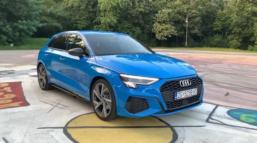 第一视角体验全新一代奥迪 a3 sportback sline
