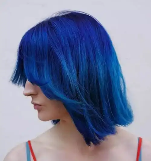 赶紧来选一款款跟着染个好看的蓝头发吧.