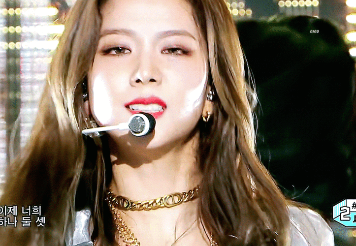 金智秀饭制动图 cr:logo