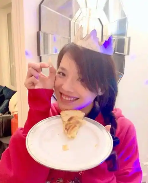 最后,祝福舒淇生日快乐,永保这颗少女心