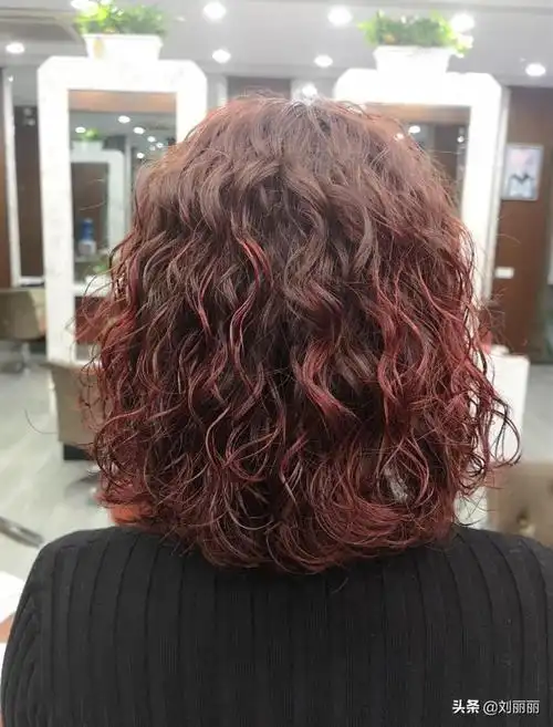 头发少适合烫什么发型发量少的女性发型别瞎烫