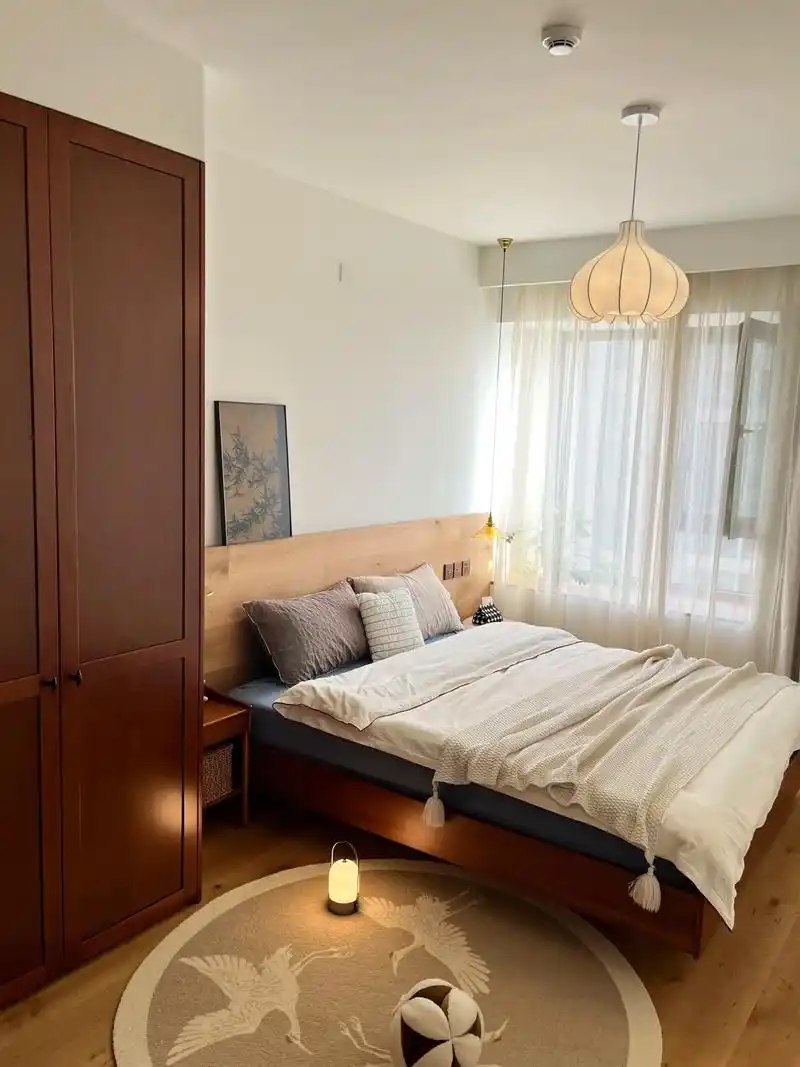 新家15平米复古主卧改造,房间丑的都试试.我家主卧的格局是传 - 抖音