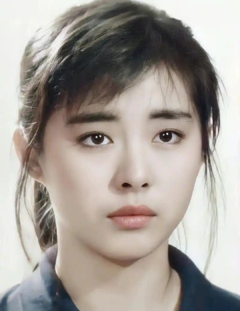 ai技术还原"王祖贤"旧照,美得让人心动!