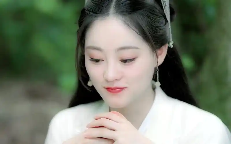 祝绪丹的流萤演得还是比较传神的