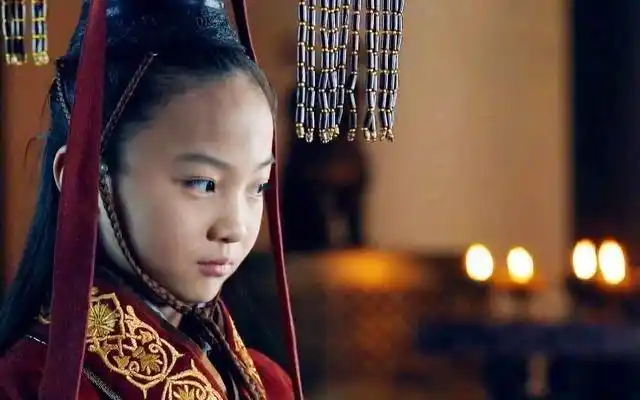 林妙可演绎的8个童年角色,小寄萍惹人爱,最后一个演技爆表!