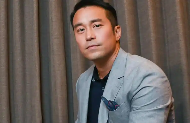 张孝全现任照片被曝光,状态超好,比起万茜毫不逊色