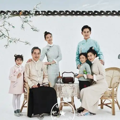 全家福家庭装亲子装一家六口旗袍影楼2021年展会新款样片儿童衣