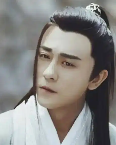 他和李沁有"绯闻",亲妈干妈都是名人,今爱情事业双丰收_林申_李小婉