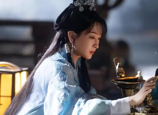 又来了43岁马苏给34岁任嘉伦演妈这让扮嫩演员还咋玩