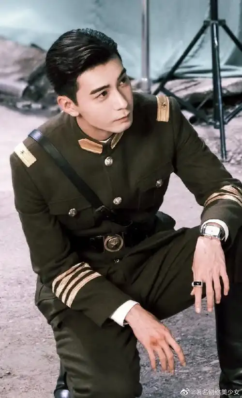 陈星旭一见倾心军装氛围感##陈星旭一见倾心军装造型
