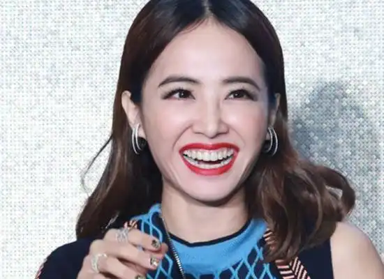 娱乐圈女星大笑,你能认出几个?网友:最后一个粉丝都不认识了!