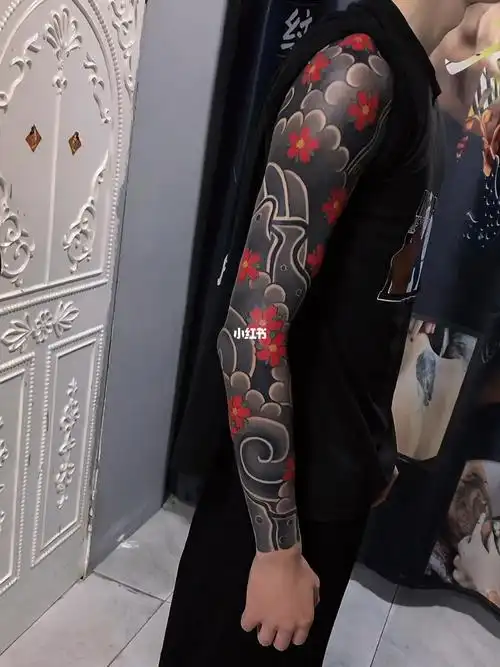 樱花花臂手绘作品