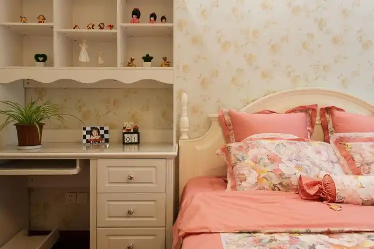 女生房小卧室法式装修设计效果图