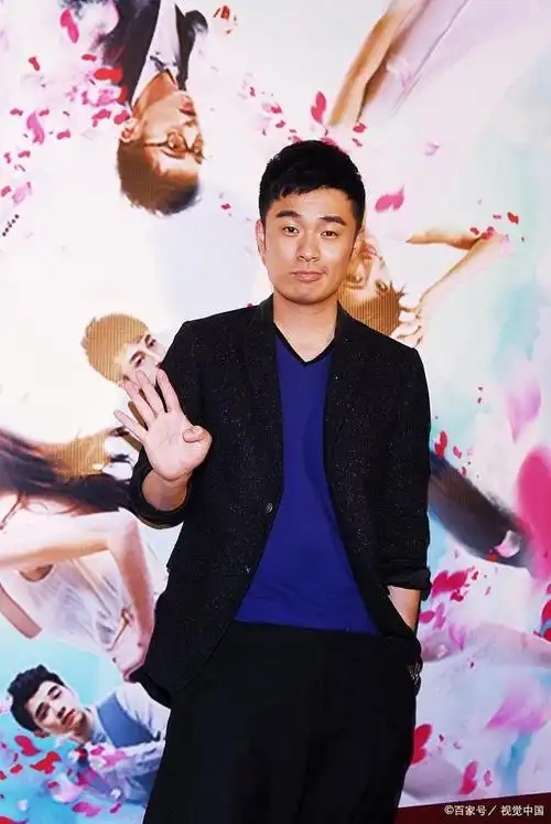 张子萱40岁疑似怀三胎,网友开始祝福,旅行陈赫不许她下海!