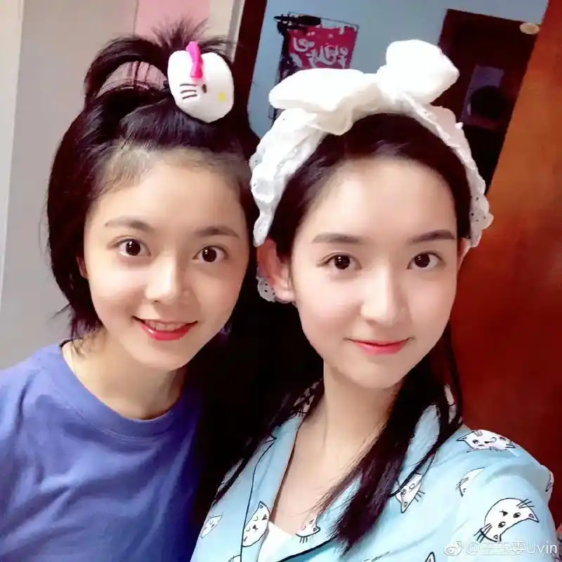 古早组合要合体啦,林妙妙邓小琪#林妙妙邓小琪#赵今麦王玉雯# - 抖音