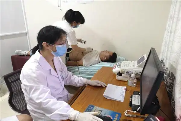 瑞丽市征兵办组织直招士官体检工作