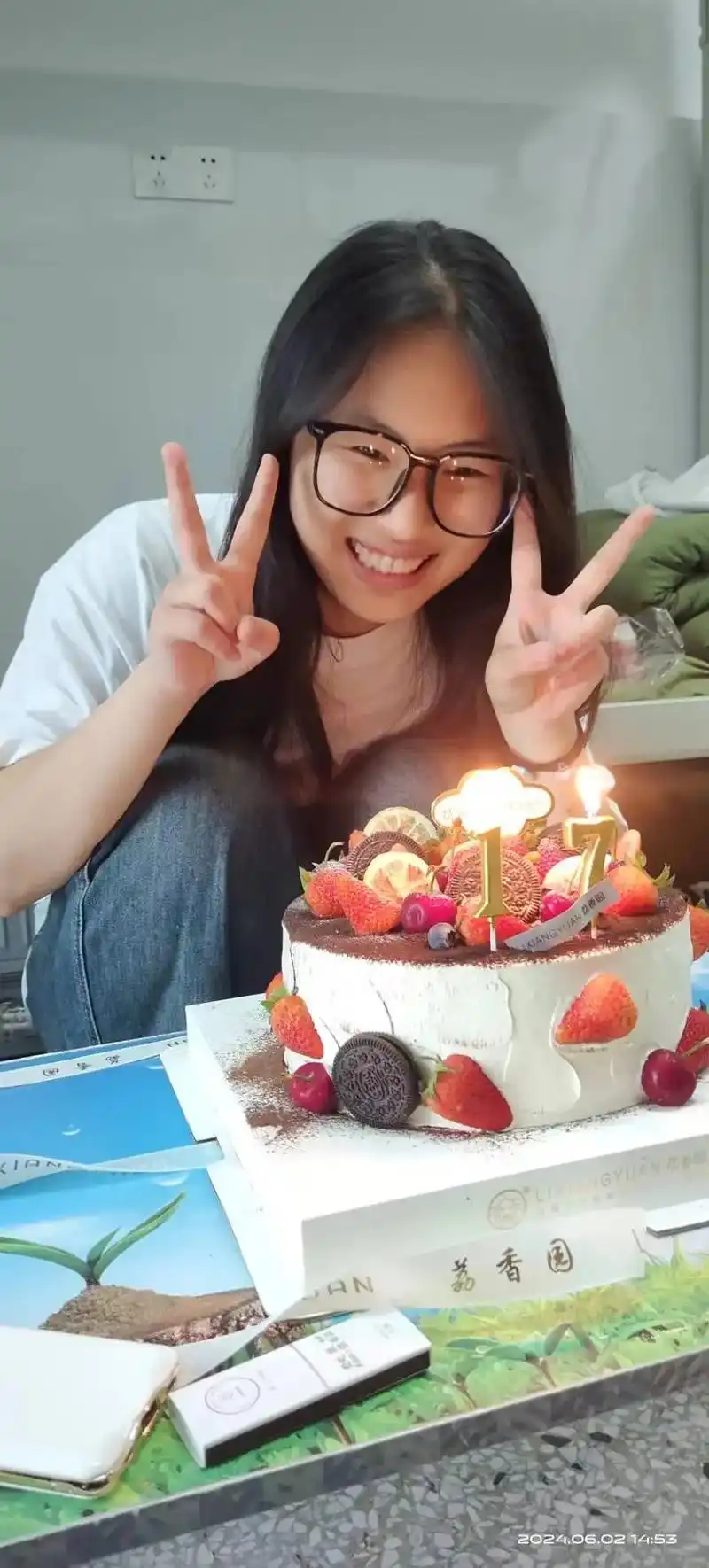 我的女孩,我的宝贝,今天你17岁了,童年很短,未来很远,十七岁生日