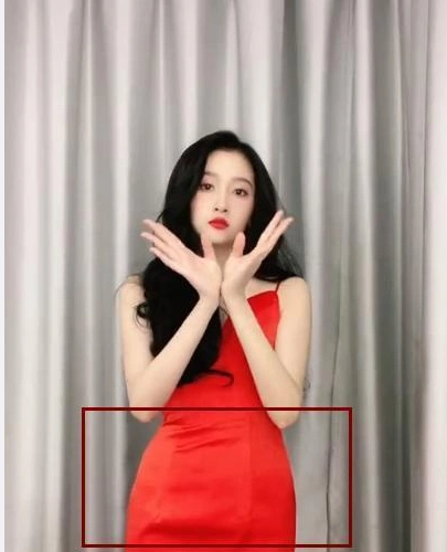 关晓彤晒日常照小腹隆起疑似怀孕网友称什么时候领证