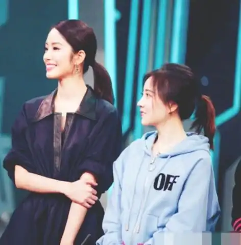 冯提莫和杨采钰同框,一个歌甜一个舞美,你更喜欢谁?