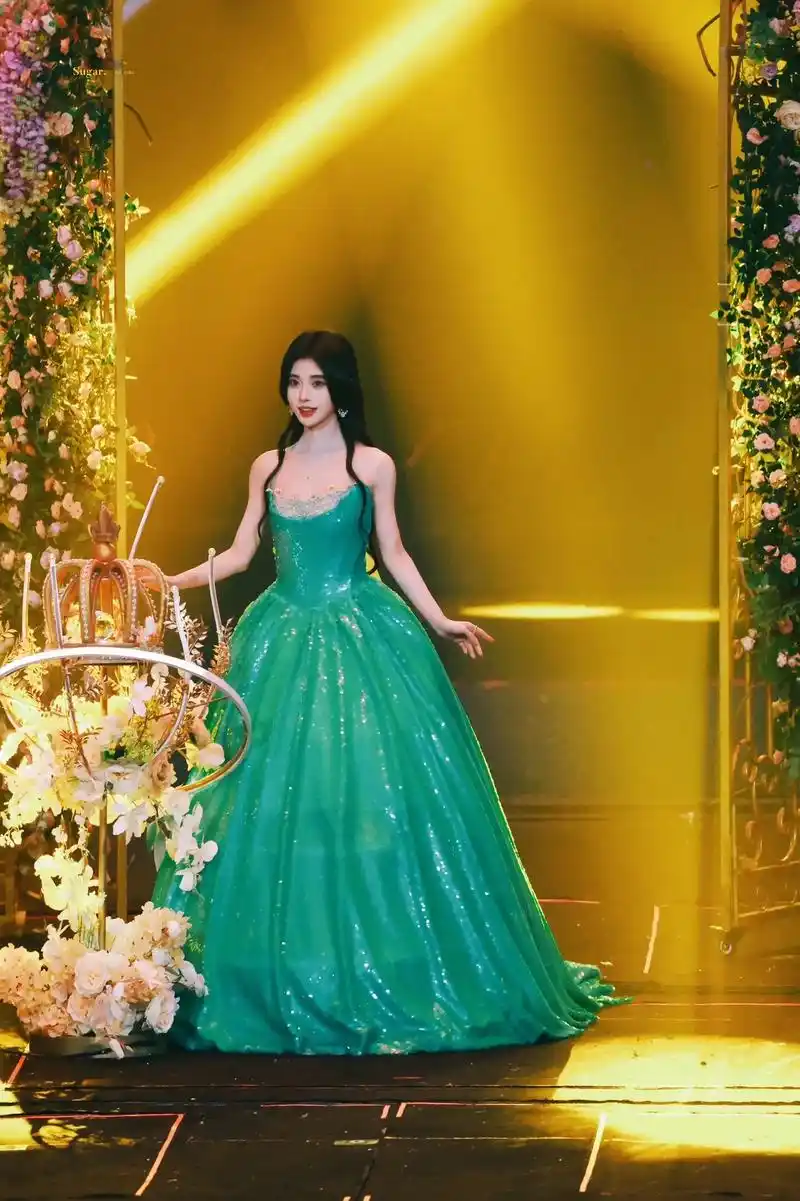 鞠婧祎丝芭十周年演唱会饭拍 95.#鞠婧祎 #鞠婧祎恋爱告急 - 抖音