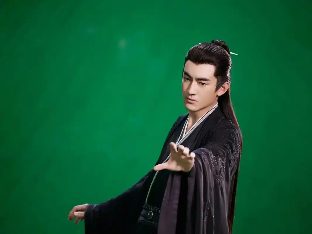 林狗你是真的火了# 林更新一直很火的,尤其是在古装剧方面,当初步步