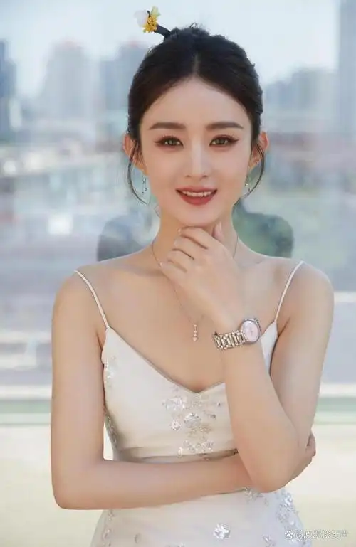 清纯女神赵丽颖性感写真,带你走进不一样的赵丽颖