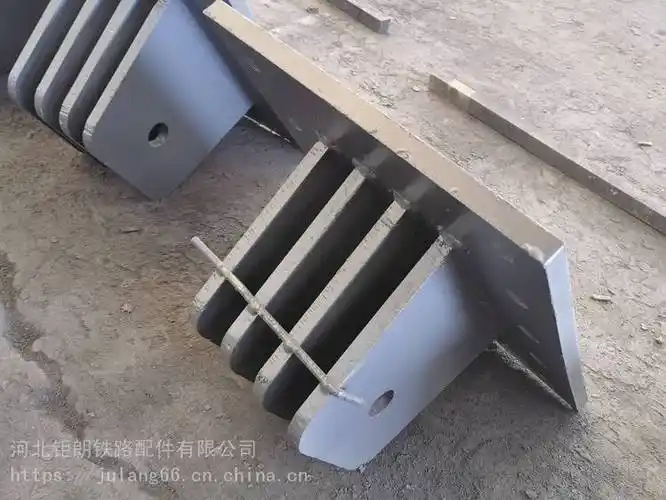 现浇梁防落梁挡块 防落梁挡块安装缝隙 四川广元