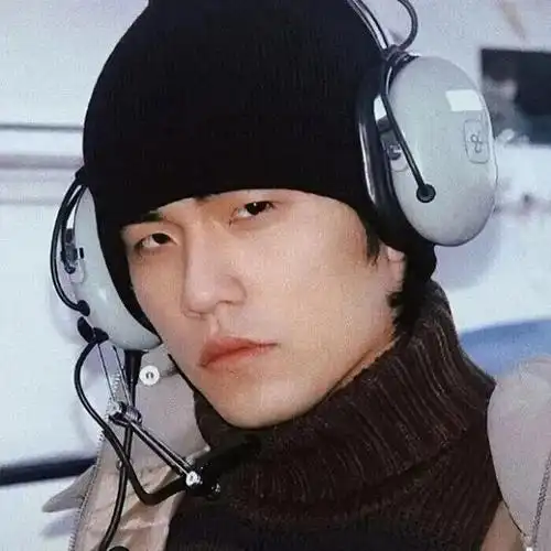 周杰伦头像特辑|"从前从前,有个人爱你很久."_网易订阅