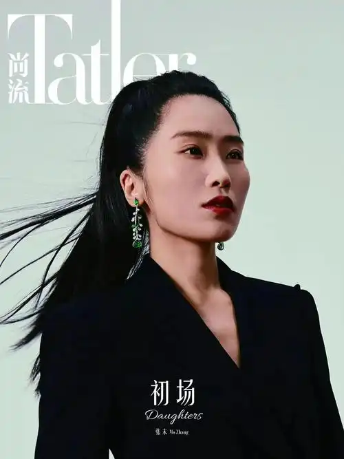 张末受邀登上tatler尚流五月刊封面诠释多重角色初场方式尽显潇洒风采