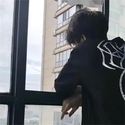 阳光帅哥图片头像超帅气适合男士永久用的微信头像图片