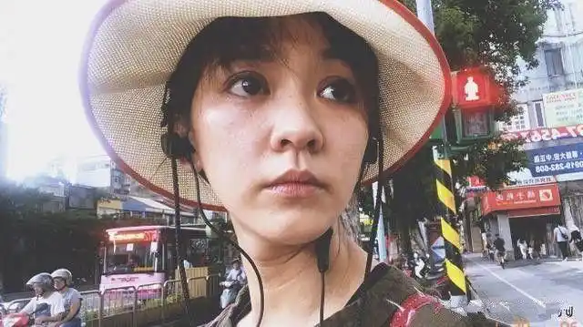 陈意涵素颜暗斑细纹好多,黑眼圈严重,元气少女也老了啊|肤色_网易订阅