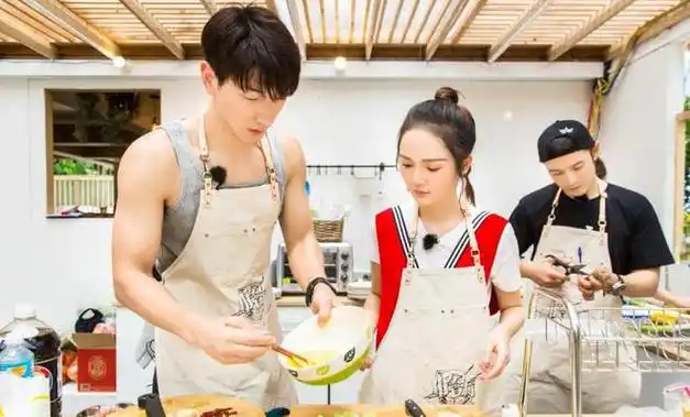 《中餐厅8》重回法国录制:王俊凯与"老搭档"惊喜爆笑回归?