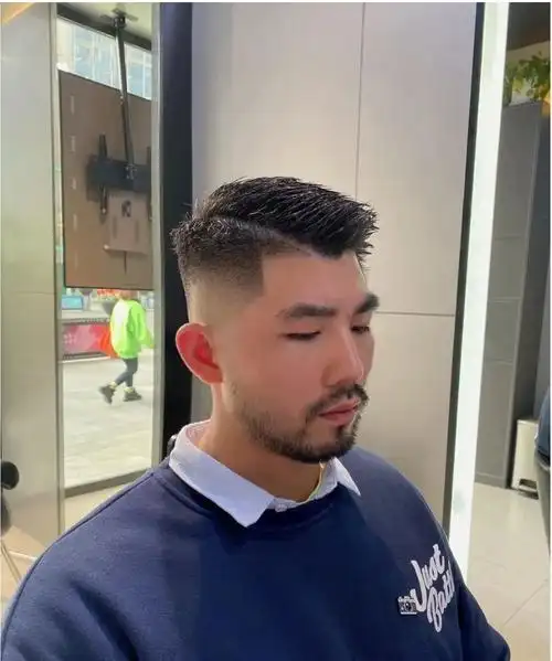 年轻男士发型这样剪帅气还有型容易找对象
