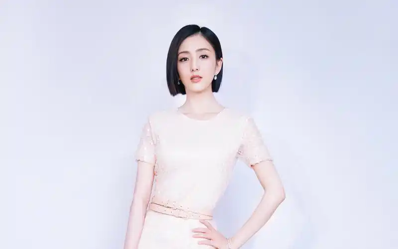 佟丽娅清新甜美写真桌面壁纸