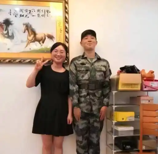 陈红军,甘肃陇南人,他是一位在边防战线上的机步营营长.