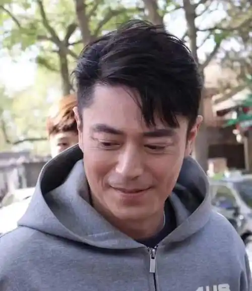 不老的男神霍建华:颜值依旧 功力不减