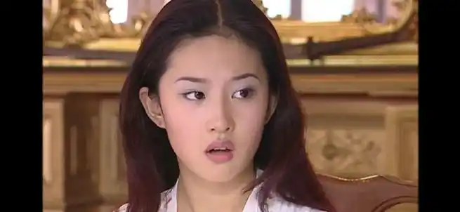 考古一下金粉世家里14岁的刘亦菲