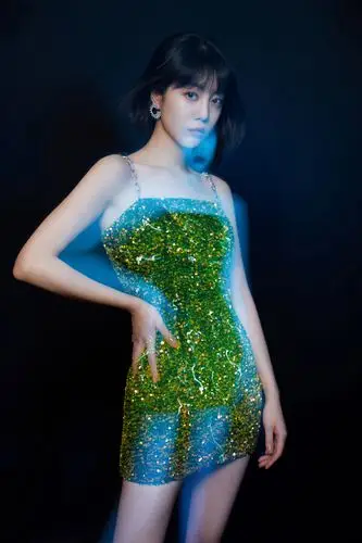 李溪芮裹胸礼服撩人性感写真图片212