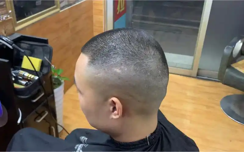 活动  31岁大哥剪6mm寸头,师傅2分钟讲解,学会操作省300大洋呢