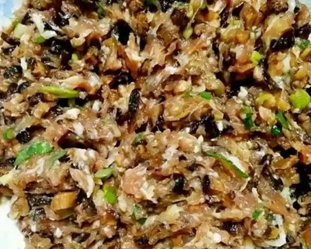 第3步(香菇猪肉(包子,饺子馅)的做法)