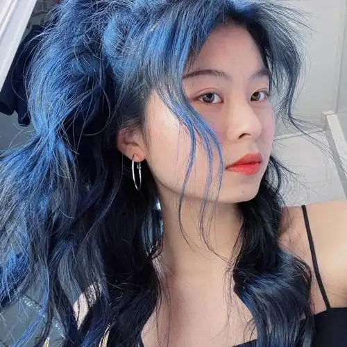 蓝头发