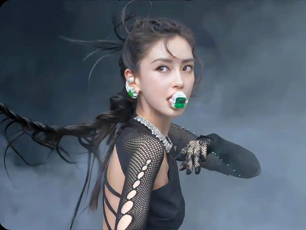 angelababy杨颖这组时尚芭莎魅惑感足足滴呀～ [微风] 那种烟雾缭绕