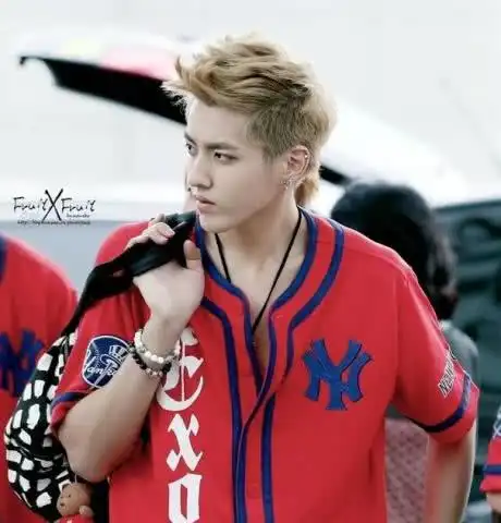 吴亦凡5年前旧照,网友:第一张就美呆了!