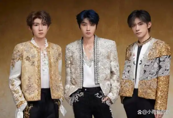 8月6日,tfboys的十周年演唱会开始了,"十年之约"如约而至,再次看见易