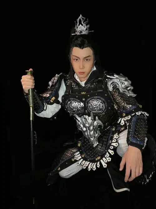 男生将军整体造型