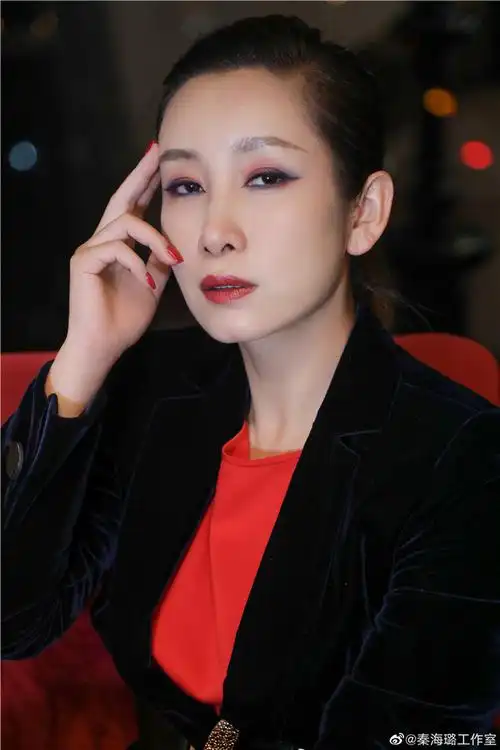 秦海璐为儿子化蜘蛛侠眼妆,网友调侃:宠儿不易为母则刚!