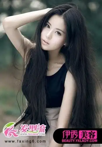 夏日直系长发发型演绎女性小清新